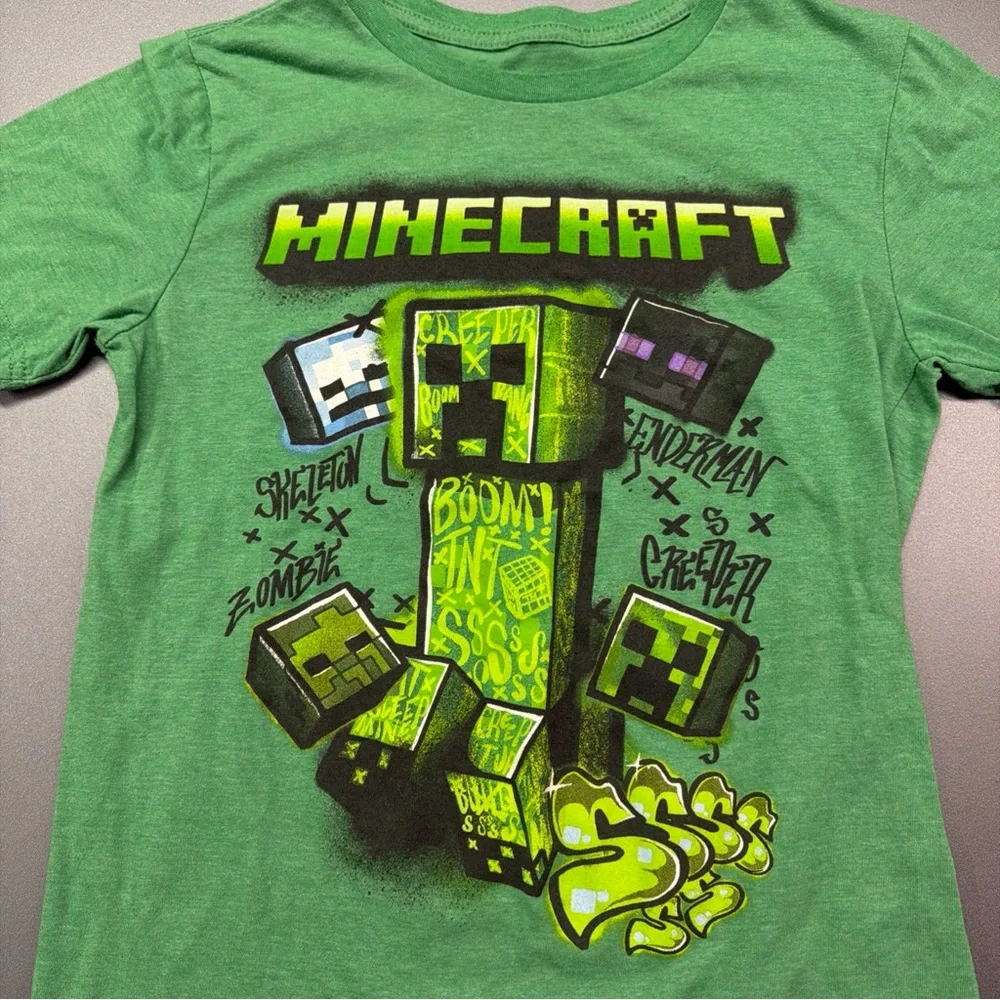 Minecraft Short Sleeve T-Shirt Youth Medium Green NWOT‎